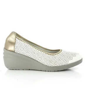 24 Hrs 23180 White & Gold Pumps