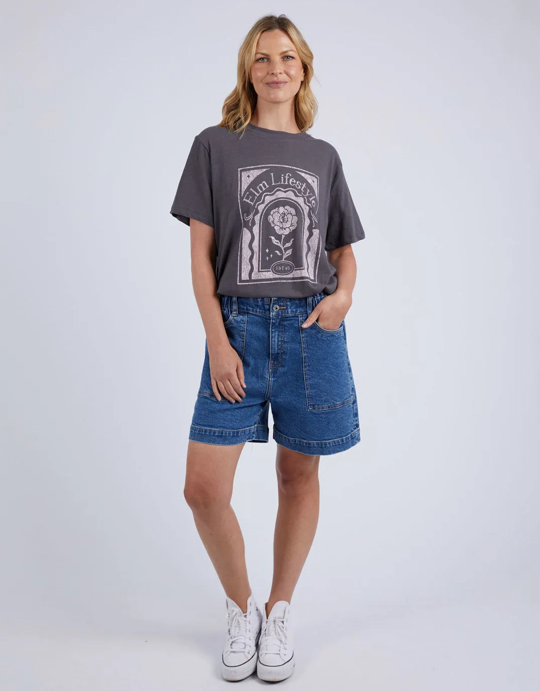 Accolade Tee - Charcoal