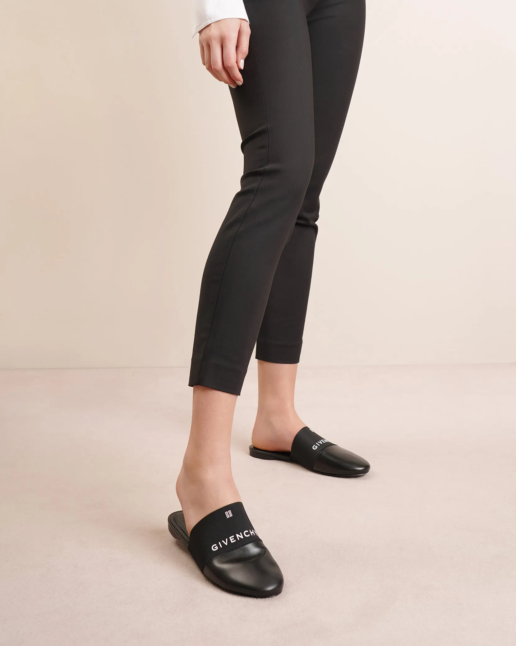 Bedford 4G black flat mules
