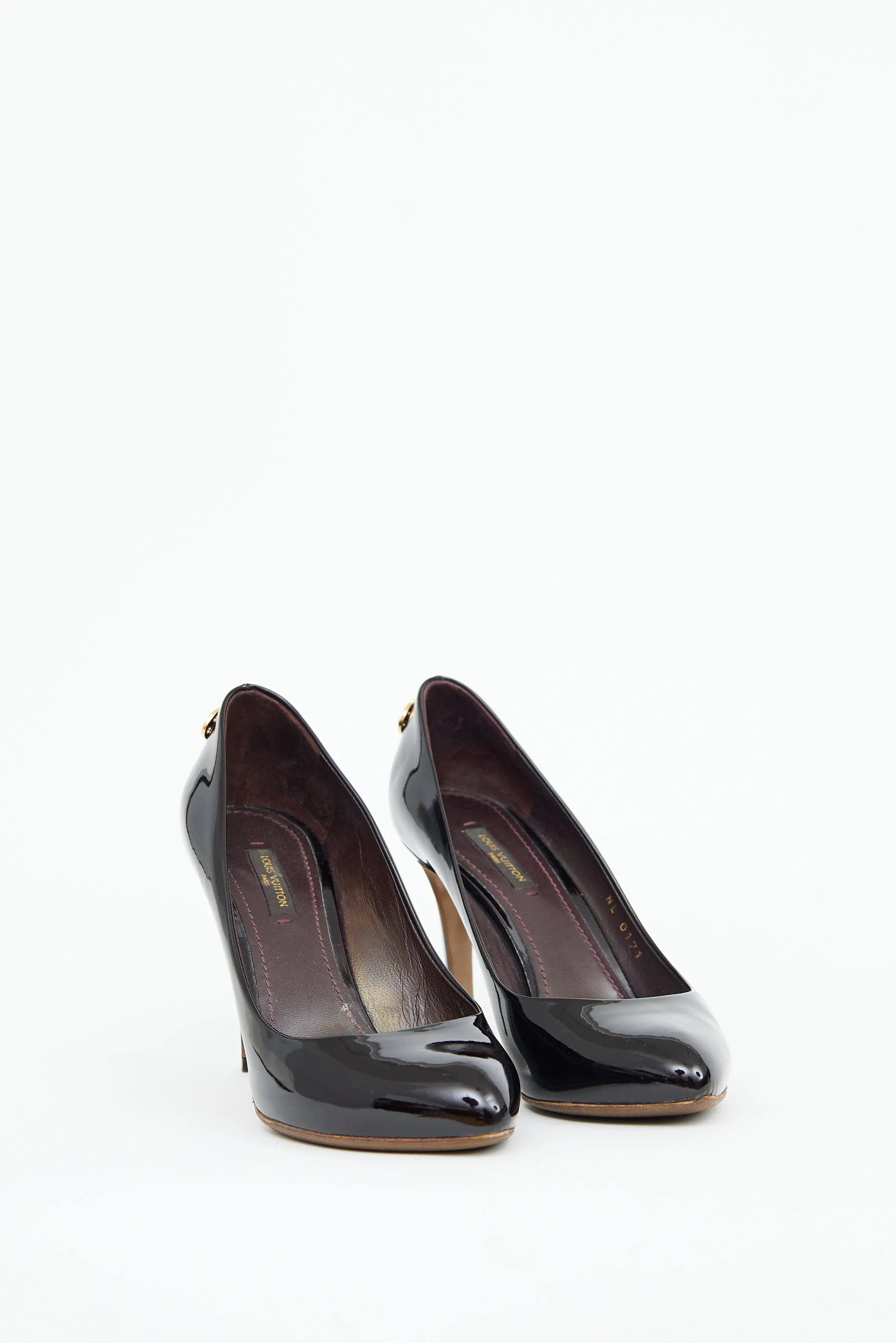 Black Patent Padlock Pump