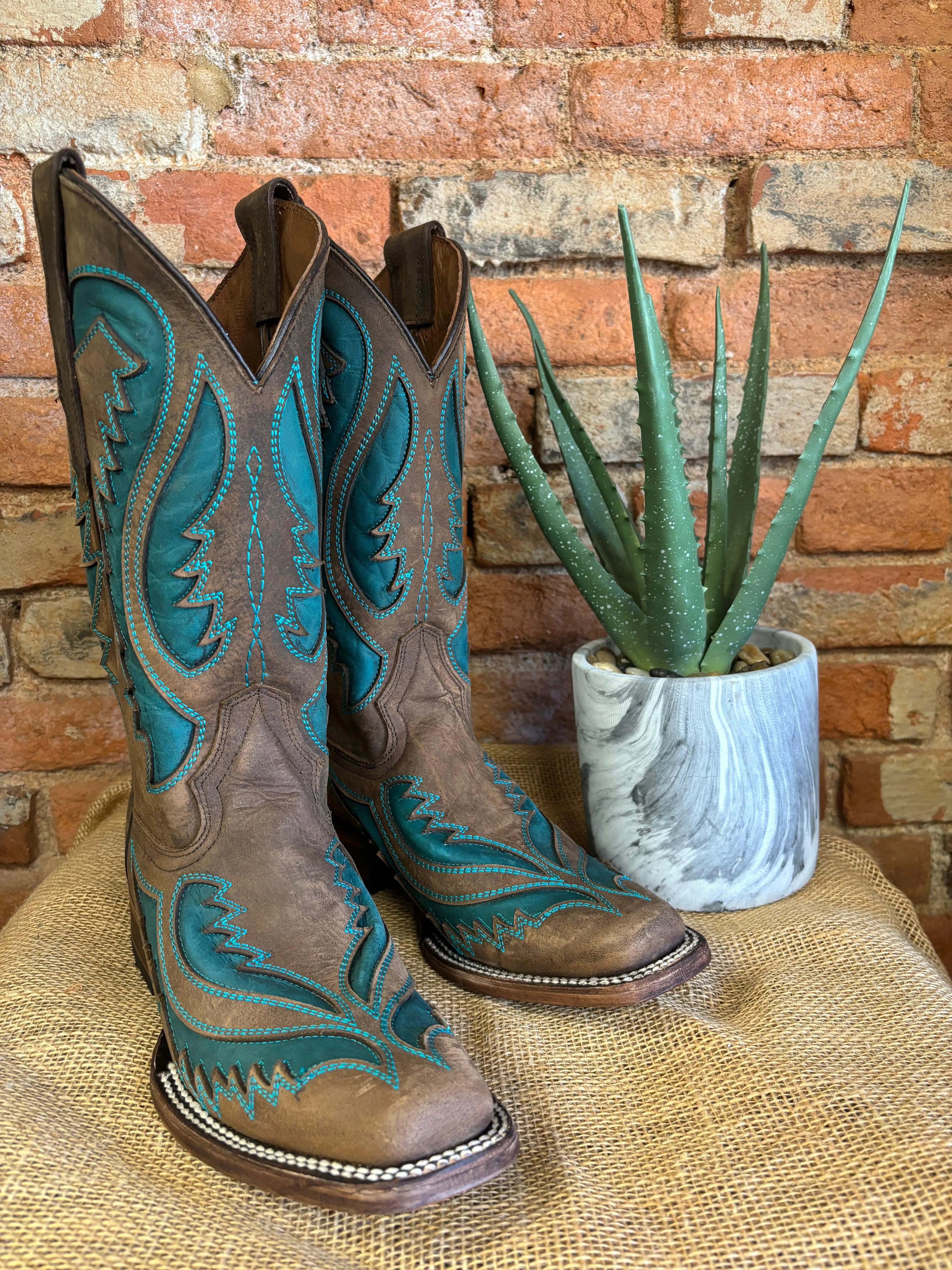 Circle G Women's Brown & Turquoise Inlay Square Toe Cowgirl Boots L6128