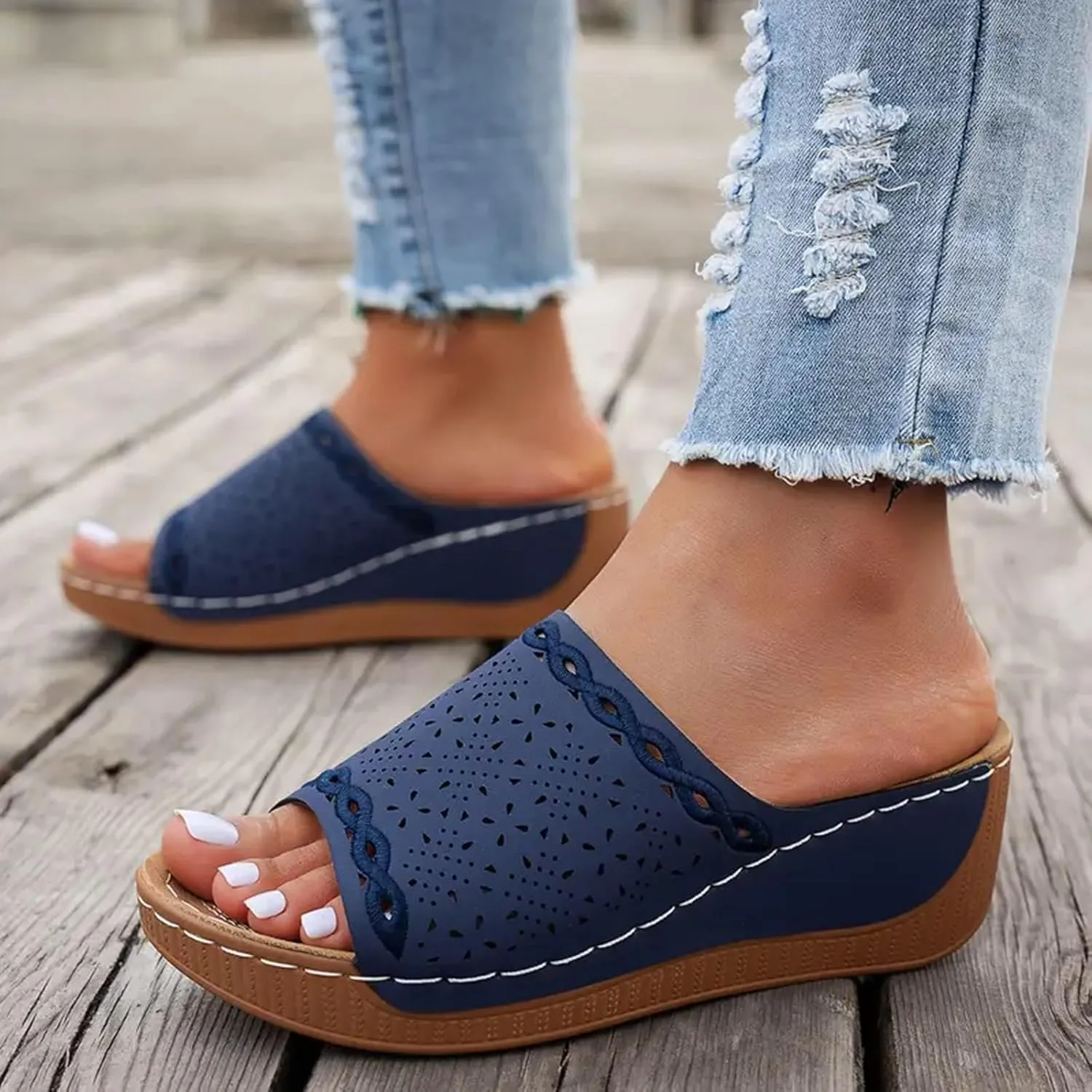 Eduavar Sandals for Women 2025 Casual Comfortable Arch Support Sandals Summer Orthotic Leather Platform Slip on Slippers