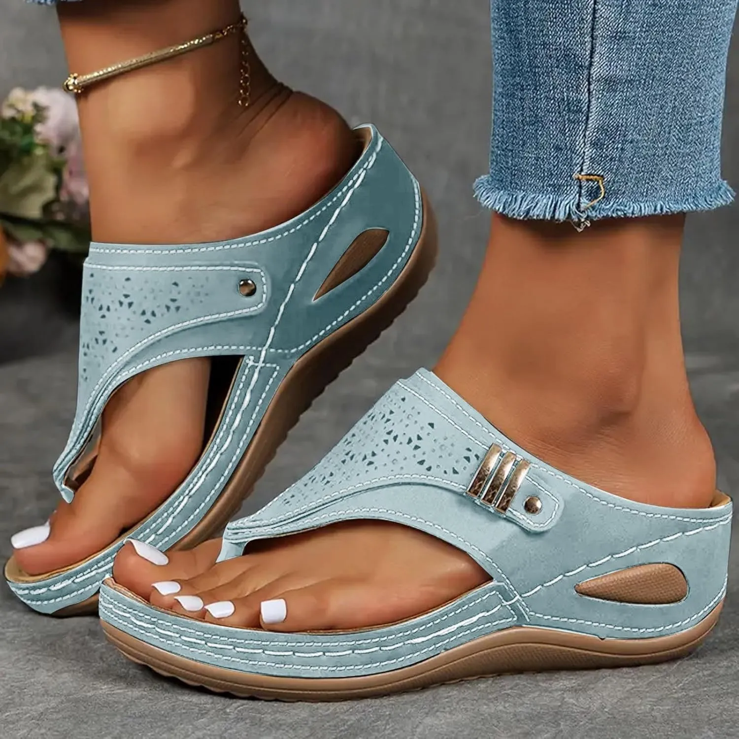 Eduavar Womens Sandals Slip On with Arch Support Orthopedic Comfortable Flip Flops Cushion Footbed Platform Thong Sandals