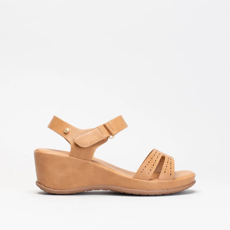Giovanni Women Comfort Wedge Sandal _ 150558