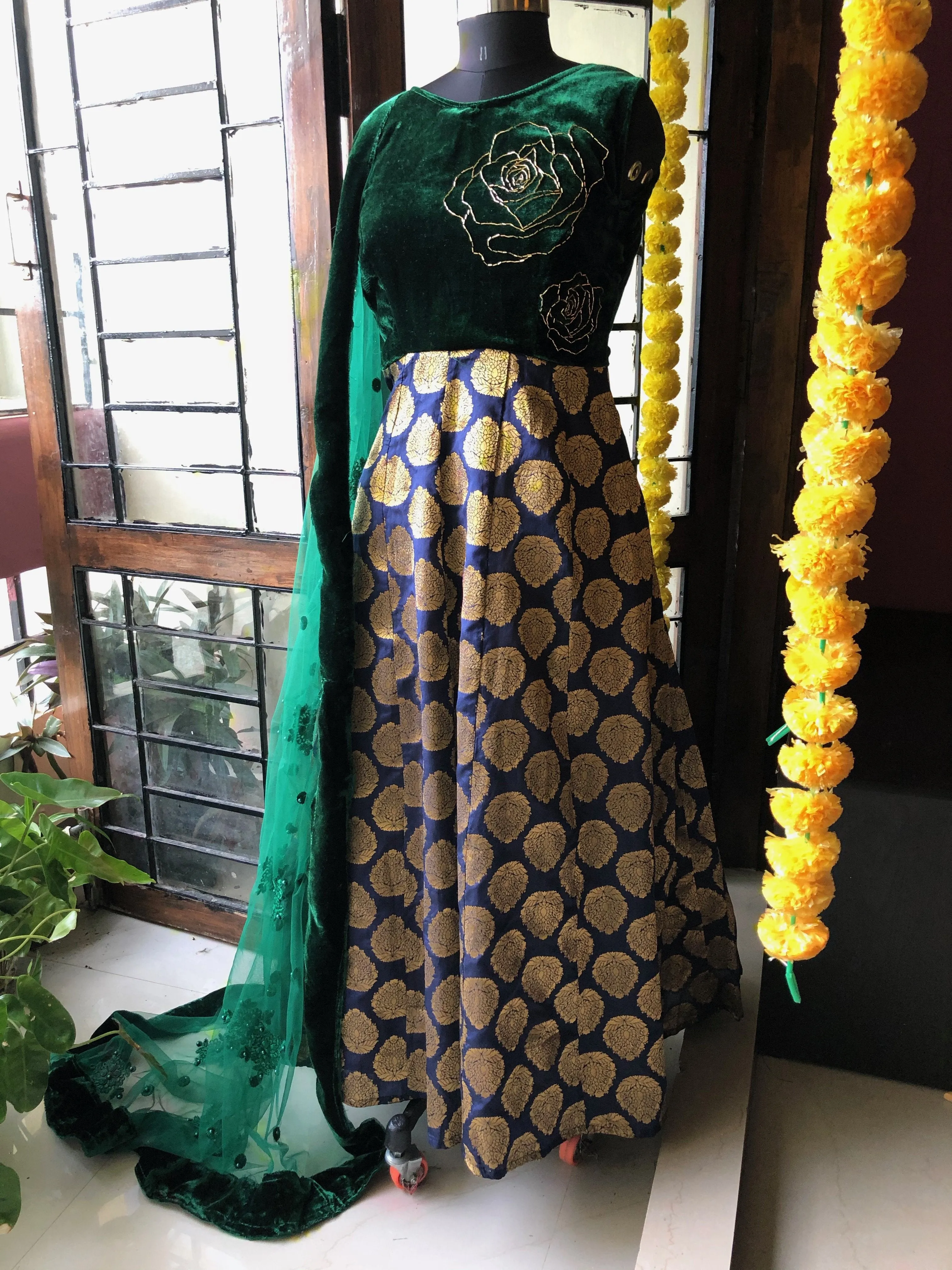 Greeney banarasi bottom embroidery salwar