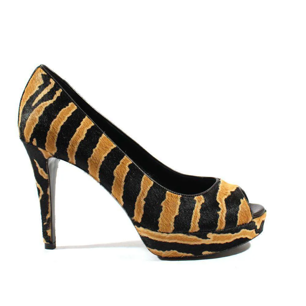 Gucci Women's Nappa Charlotte Pony Animalier Pumps (GGW3201)