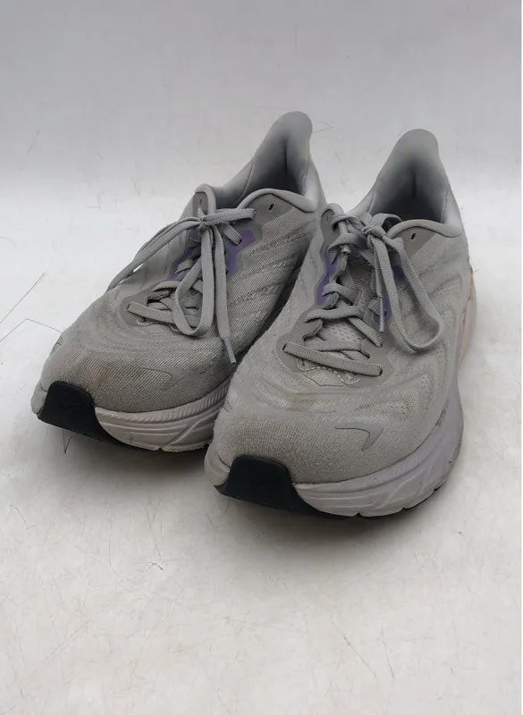 Hoka One One Women's Arahi 6 Gray Running Shoes - Size 9D