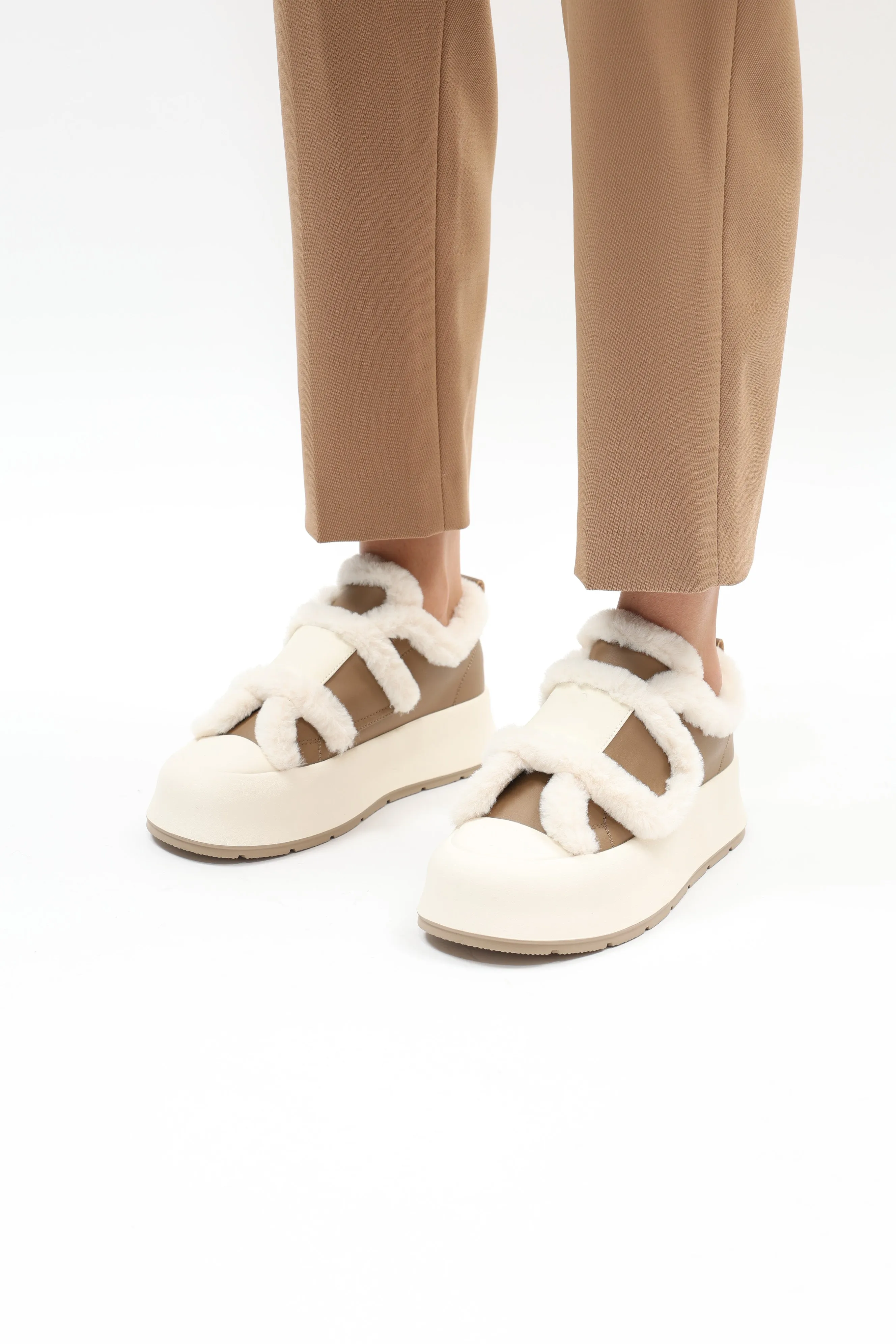 Leora Beige