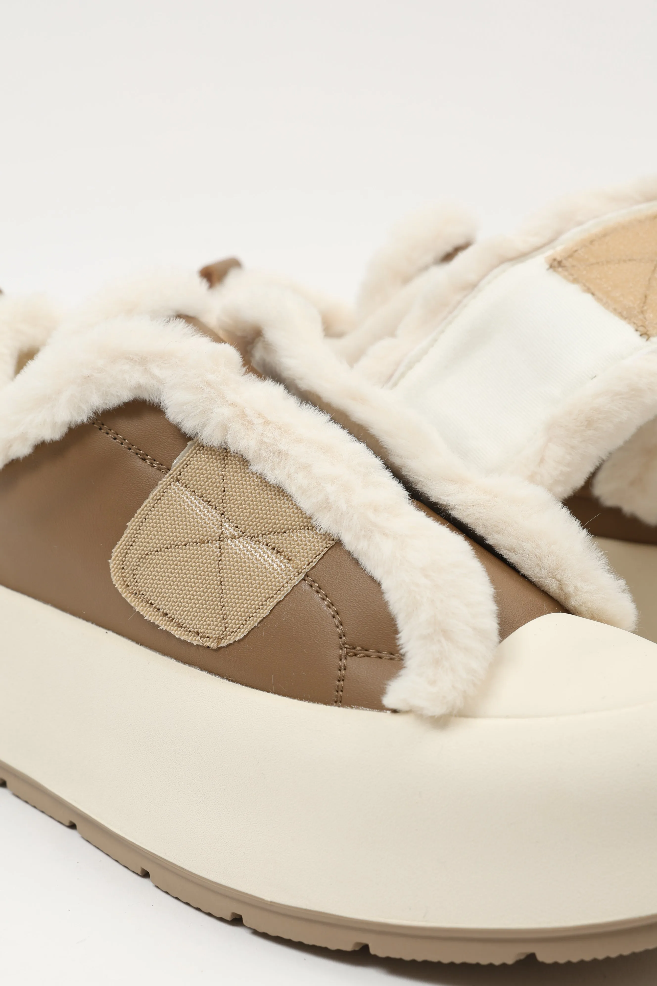 Leora Beige