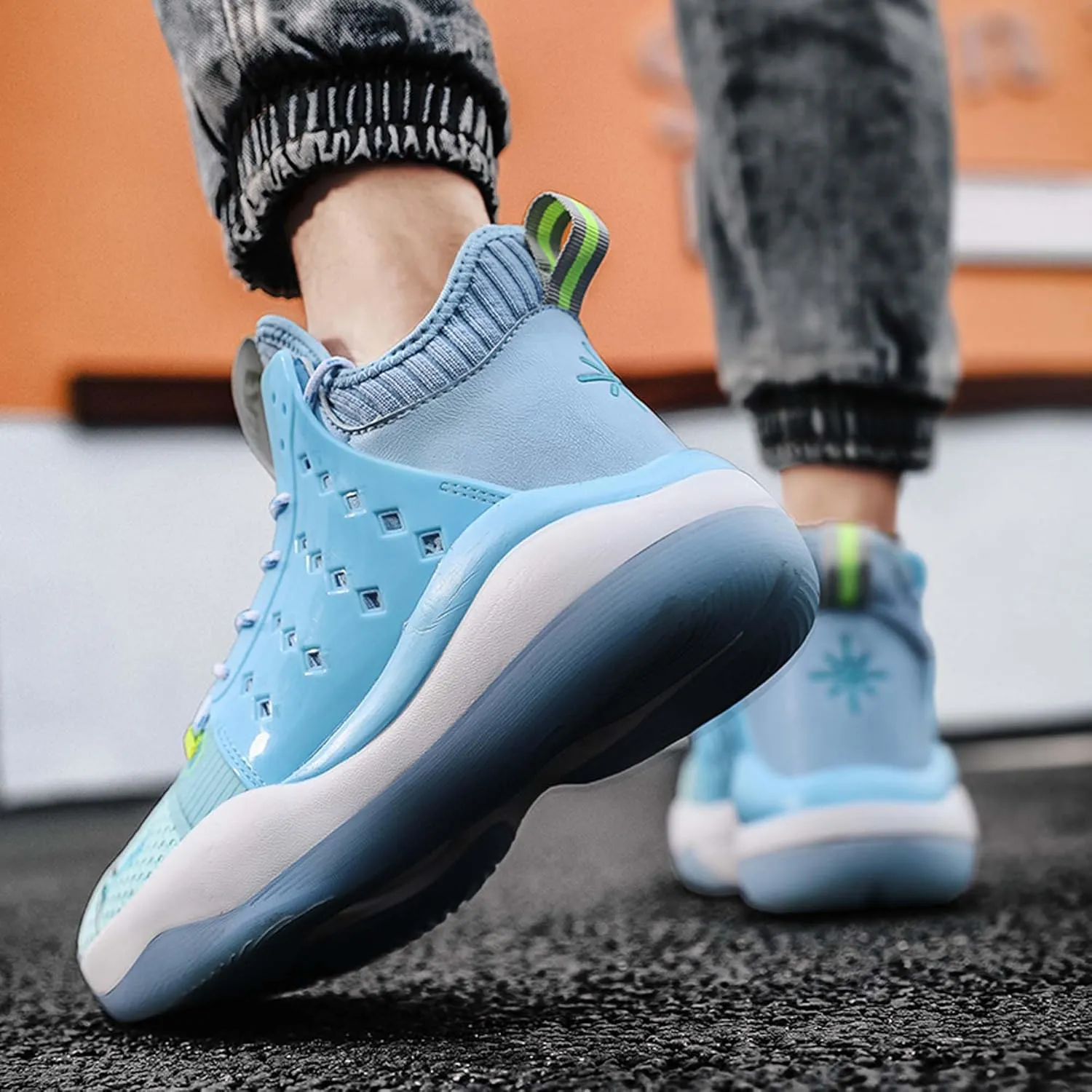 Men's Basketball Shoes High Top Running Shoes for Men Lightweight Breathable Mesh Walking Athletic Sneaker Indoor or Outdoor Basketball Sneakers for Men, Street or Court