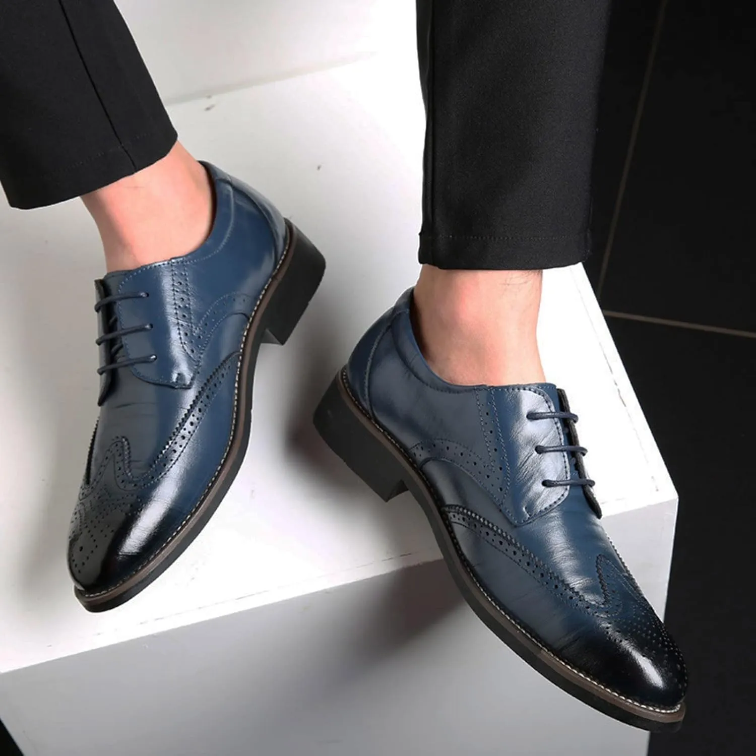 Men's Breathable Oxfords Shoes Casual Wingtip Oxfords Men Arch Support Walking Leather Shoes Supple Business Formal Shoe Retro Dress Brogues Low Heel Lace Up Moatto Leather Derby Shoe