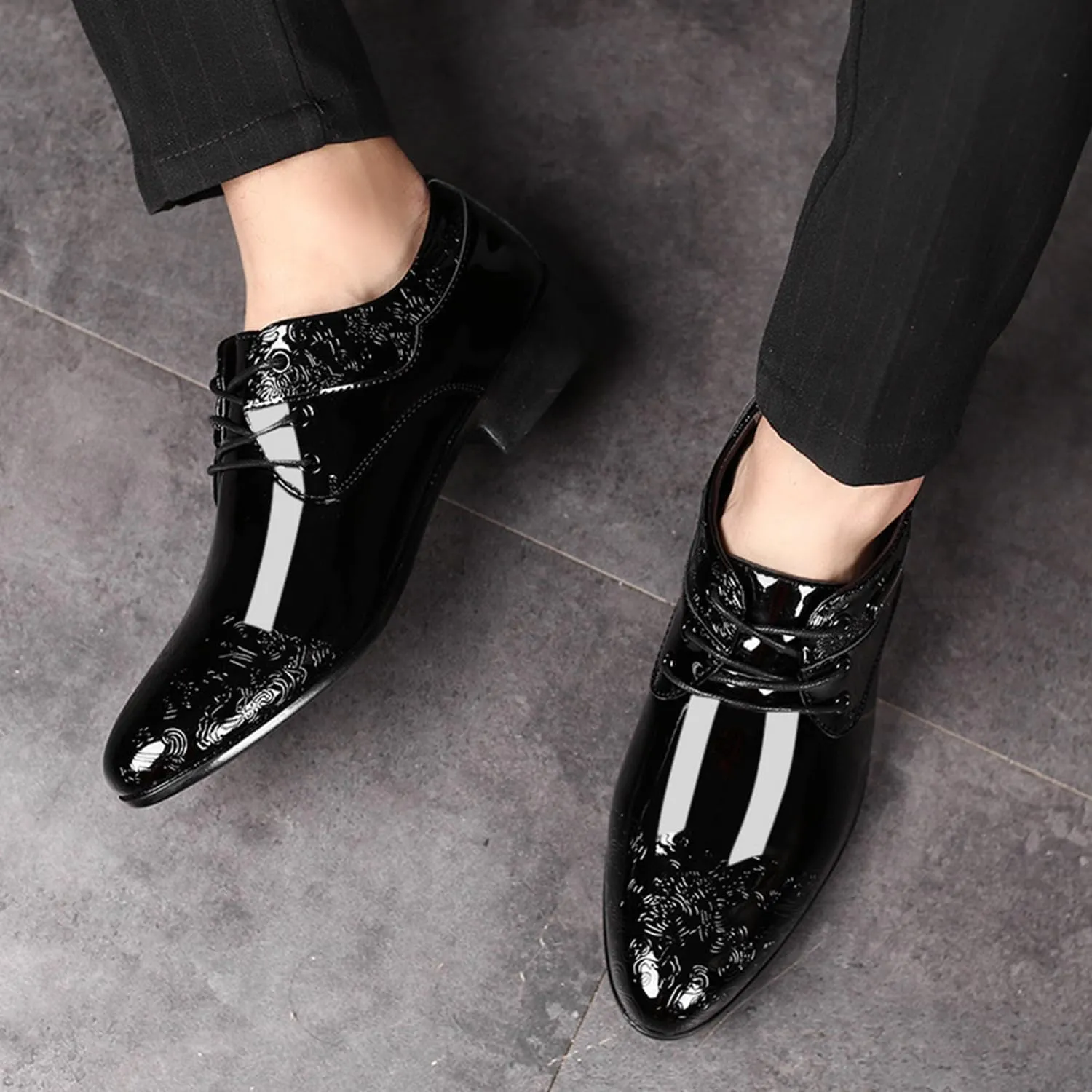 Men's Brogues Classic Patent Leather Dress Shoes Modern Formal Derbys Business Shoes Lace-ups Oxford Shoes