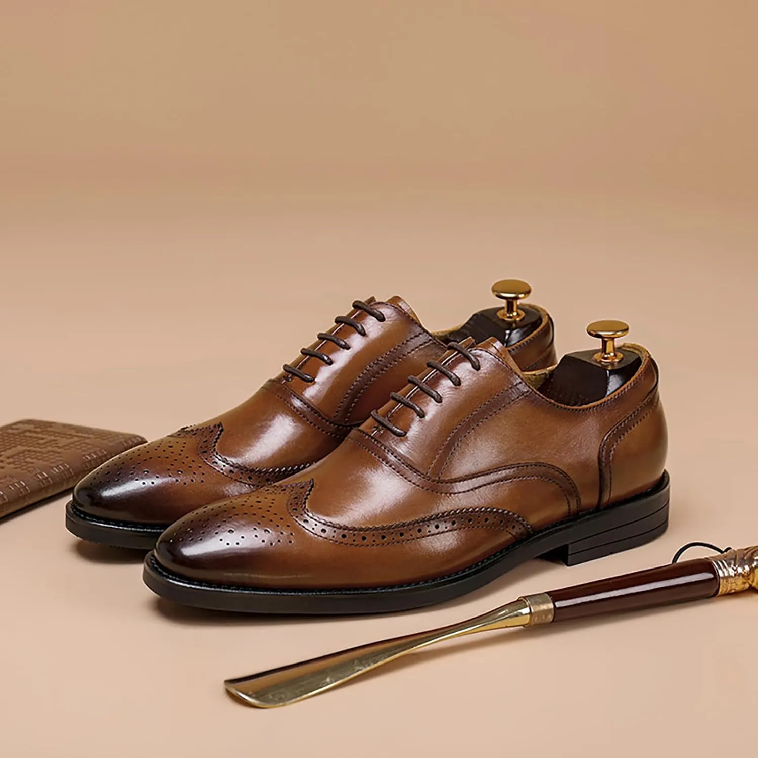 Men's Business Casual Dress Shoes Classic Wingtip Lace-Up Brogues Modern Formal Leather Oxfords
