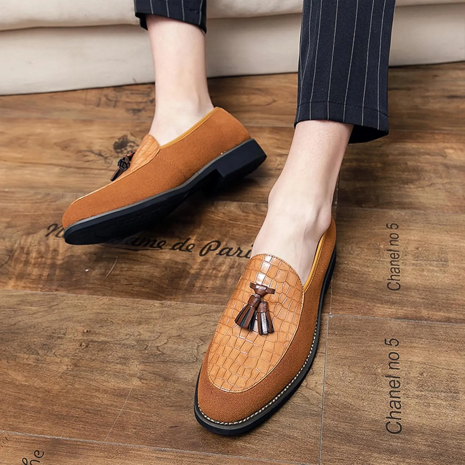 Men's Classic Leather Tassel Low Heel Dress Loafers Comfortable Lightweight Retro Printing Smoking Shoes Anti-Slip Slip-Ons Business Formal Leather Shoes