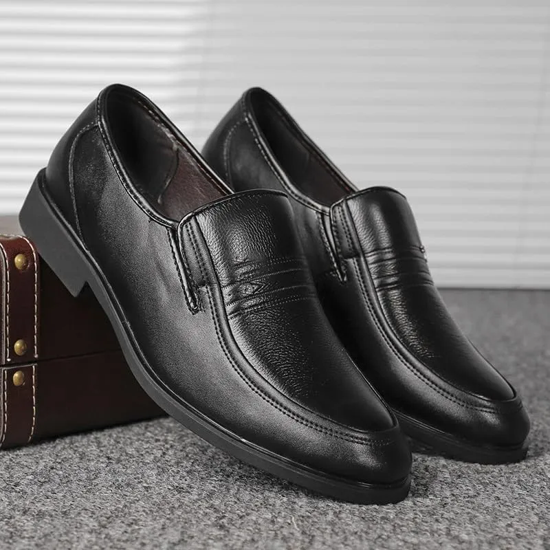 Men's Dress Loafers Business Formal Leather Shoes Moc Toe Casual Stylish Slip On Wedding Shoe for Men Breathable Dress ShoesWalking Shoes