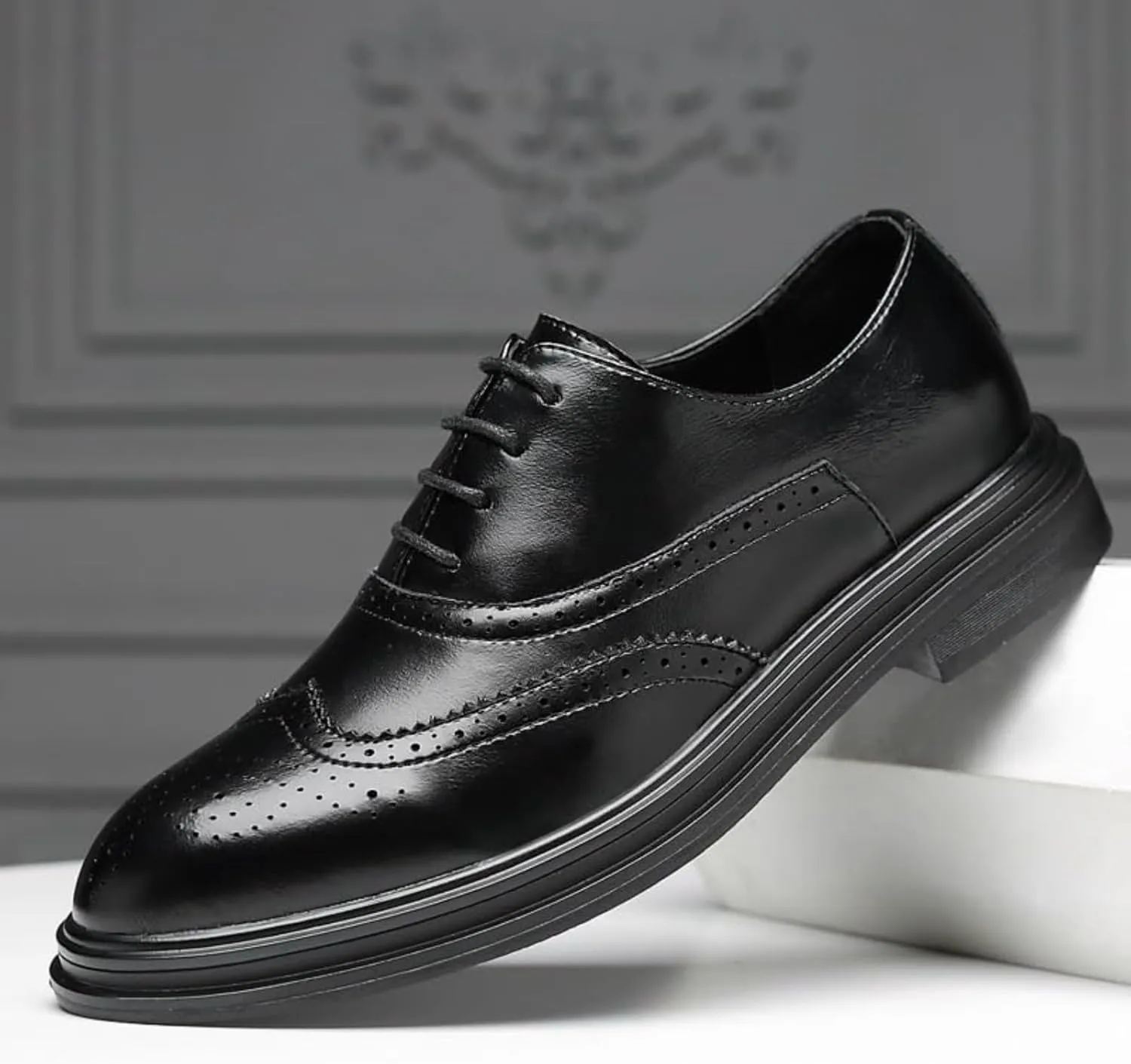 Men's Dress Shoes Faux Patent Leather Oxford Dress Shoes Comfort Walking Shoes for Male Classic Modern Formal Leather Shoes Casual Loafers