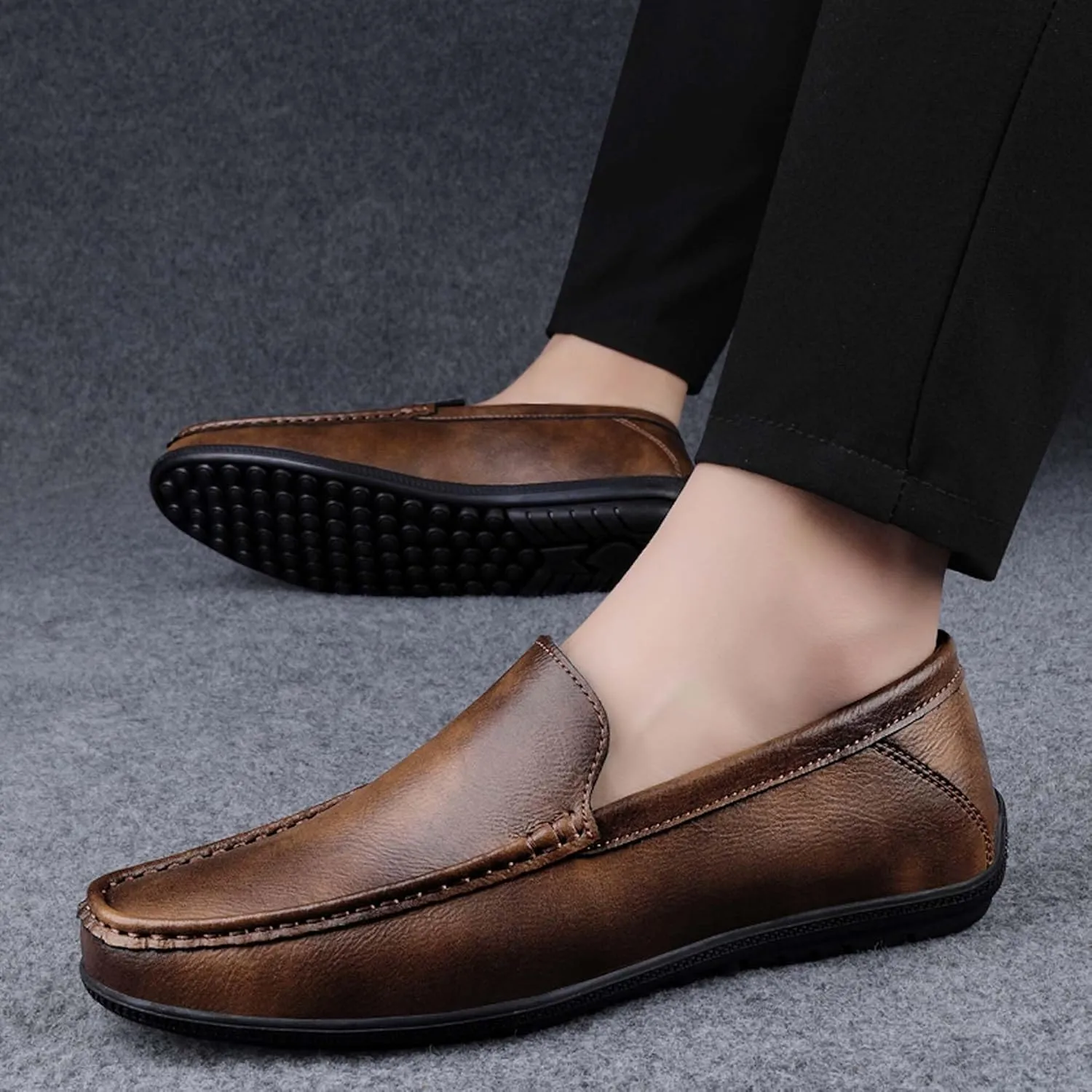 Men's fashion penny loafers, premium leather men's casual shoes, flat business casual shoes, walking shoes, non-slip driving shoes, soft and comfortable, heel wear-resistant, suitable for all seasons.