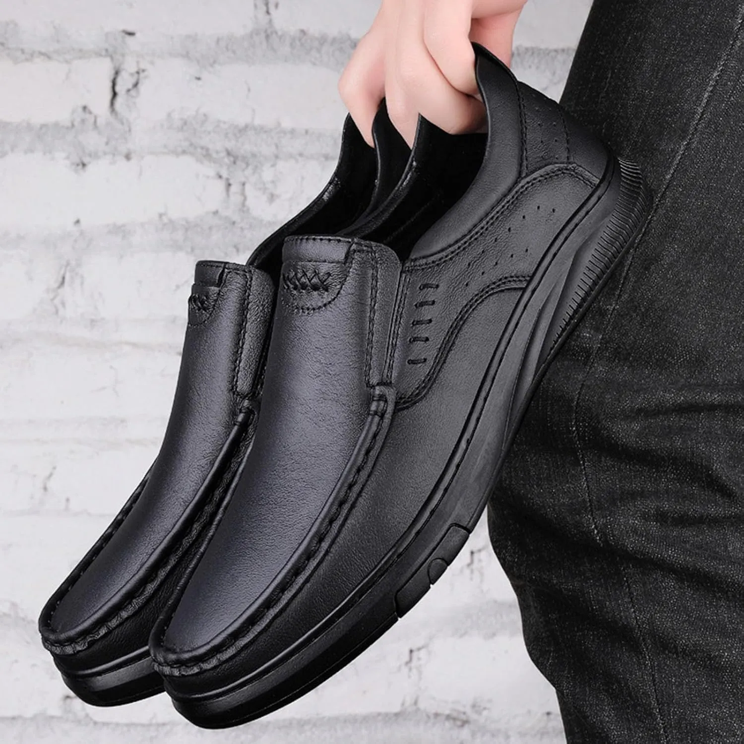 Men's Formal Leather Soft Soled Driving Loafers Business Comfort Soft Penny Classic Moccasins Hand Stitched Casual Leather Shoes