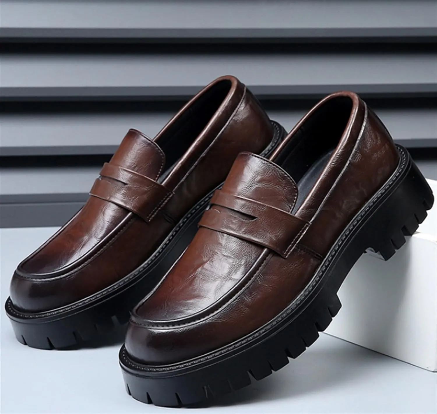 Men's Loafers Comfort Casual Slip-on Loafer Shoe Business Dress Penny Platform Loafers Outdoor Casual Comfortable Round Toe Formal Leather Shoes for Office Work Walking