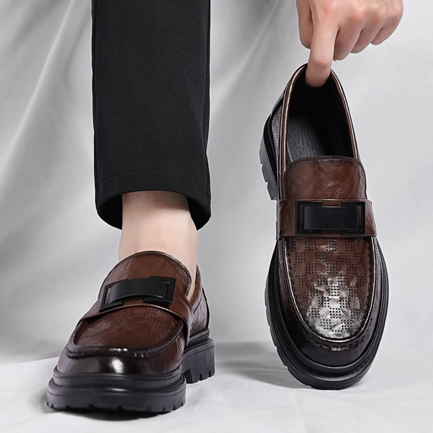 Men's Oxfords Breathable Dress Shoes Business Oxford Shoes Fashion Slip-On Round Toe Classic Modern Formal Leather Shoes Casual Loafers