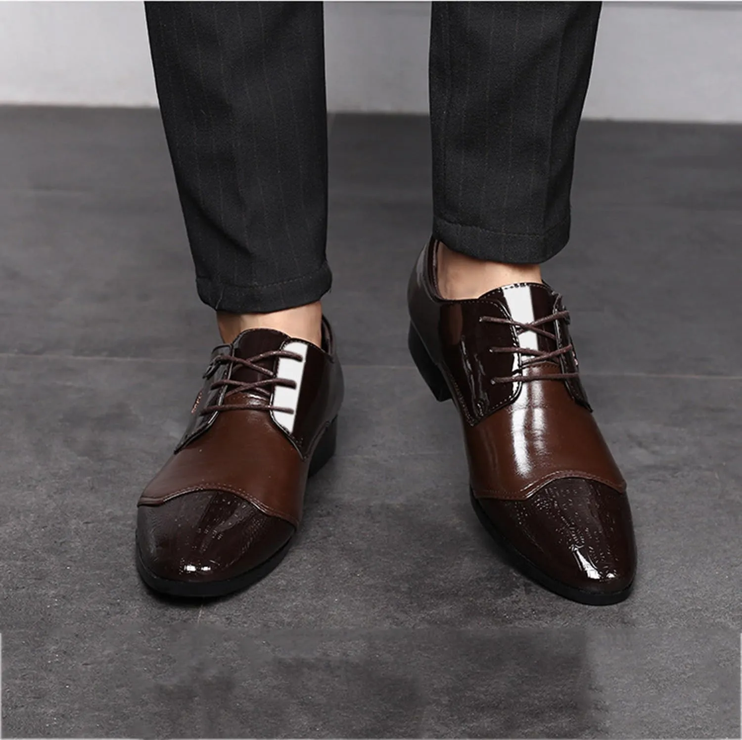 Men's Oxfords Fashion Patchwork Patent Leather Pointed Toe Shoes Formal Business Derbys Office Work Dress Shoes