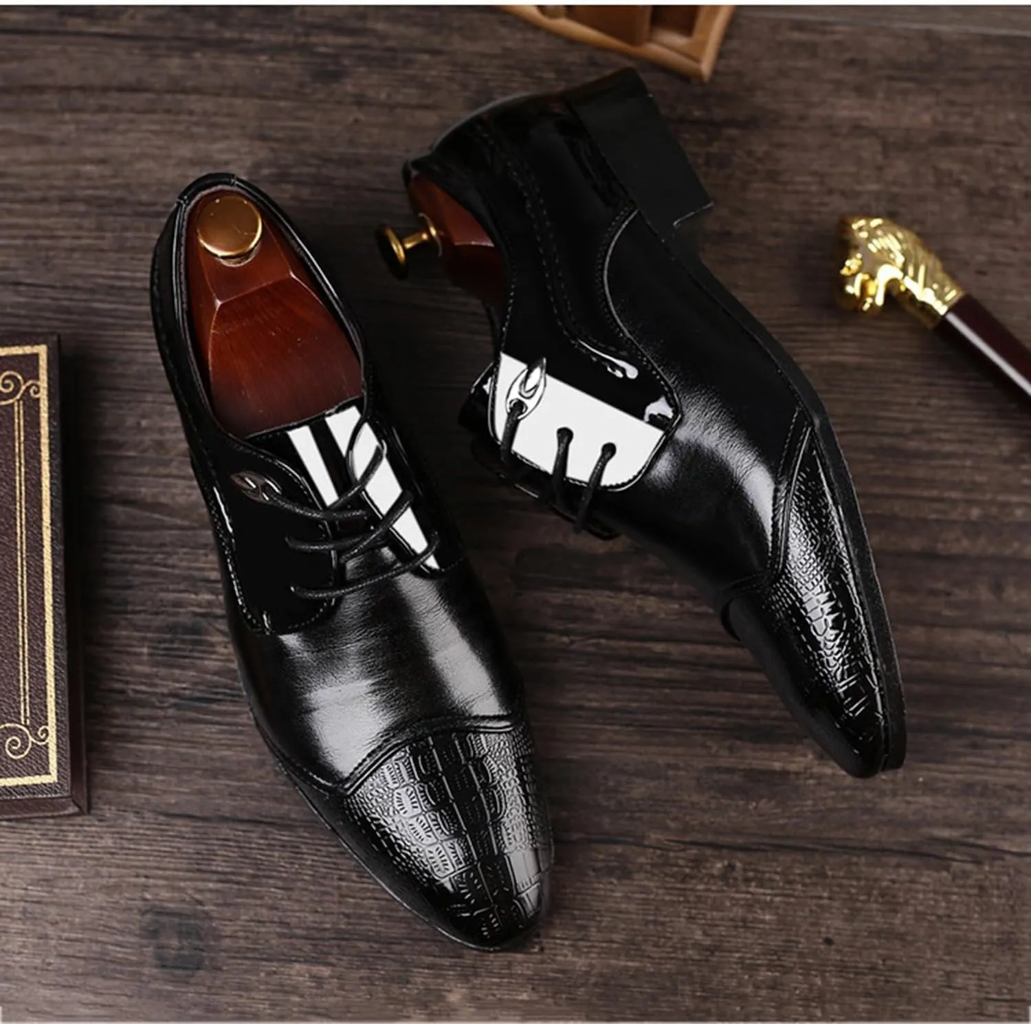 Men's Oxfords Fashion Patchwork Patent Leather Pointed Toe Shoes Formal Business Derbys Office Work Dress Shoes