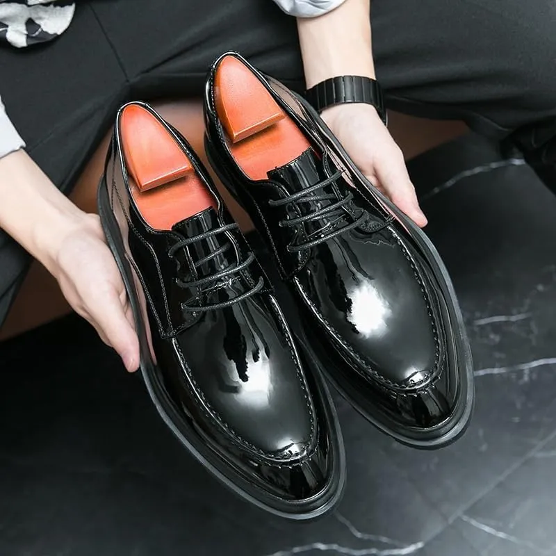 Men's Shiny Patent Leather Dress Shoes Stylish Lace-up Wingtip Brogues Casual Business Oxford Derby Shoes