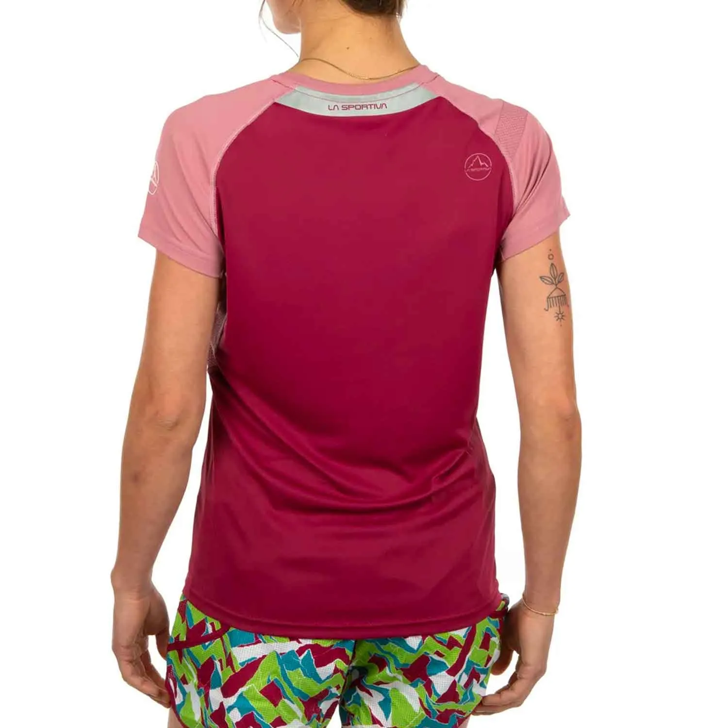 Move Tee - Womens
