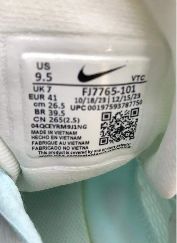 Nike Women's Journey Run White Blue Running Athletic Shoes - Size 9.5