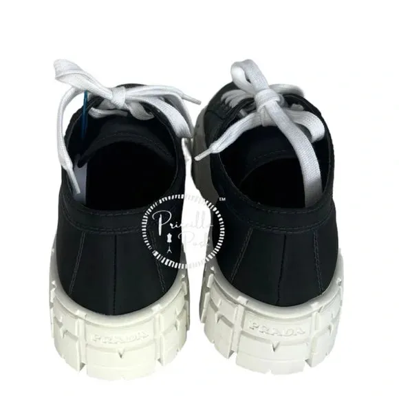 NWB Prada Double Wheel low-top sneakers 38.5 Black White Platform Sole Logo