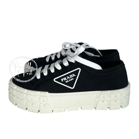 NWB Prada Double Wheel low-top sneakers 38.5 Black White Platform Sole Logo