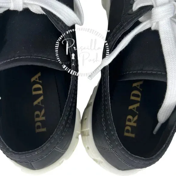 NWB Prada Double Wheel low-top sneakers 38.5 Black White Platform Sole Logo