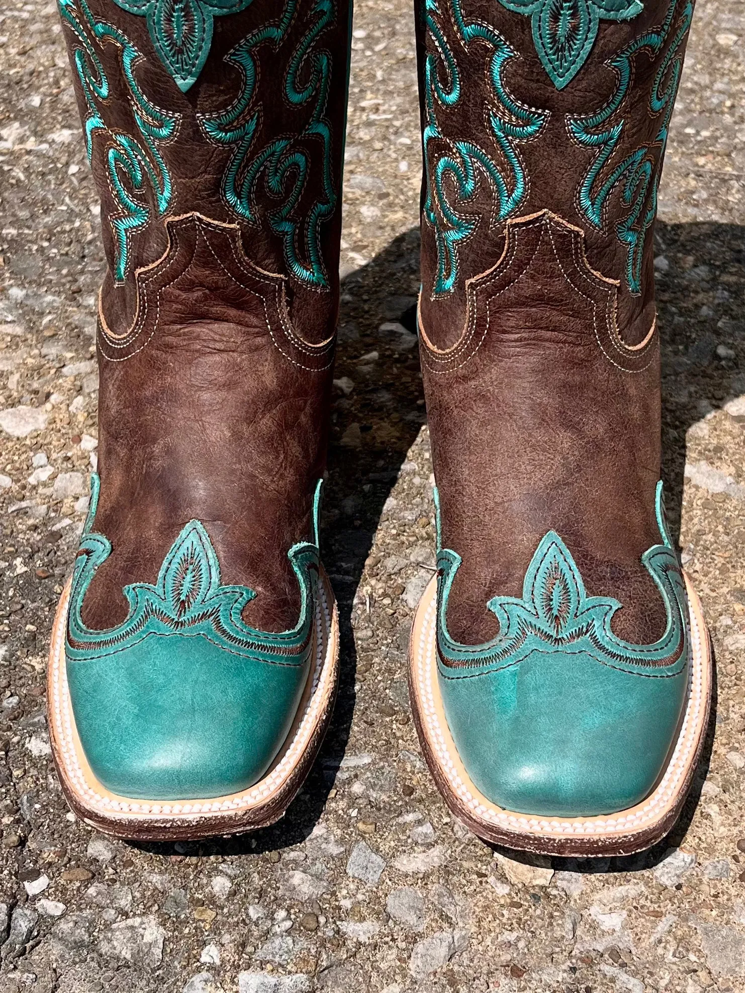 Roper Women's Shyla Burnish Blue Wing Tip Square Toe Cowgirl Boots 7016-8587