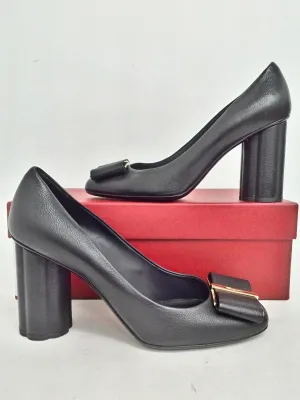 Salvatore Ferragamo Women's Capua Black Heels Size 9 B