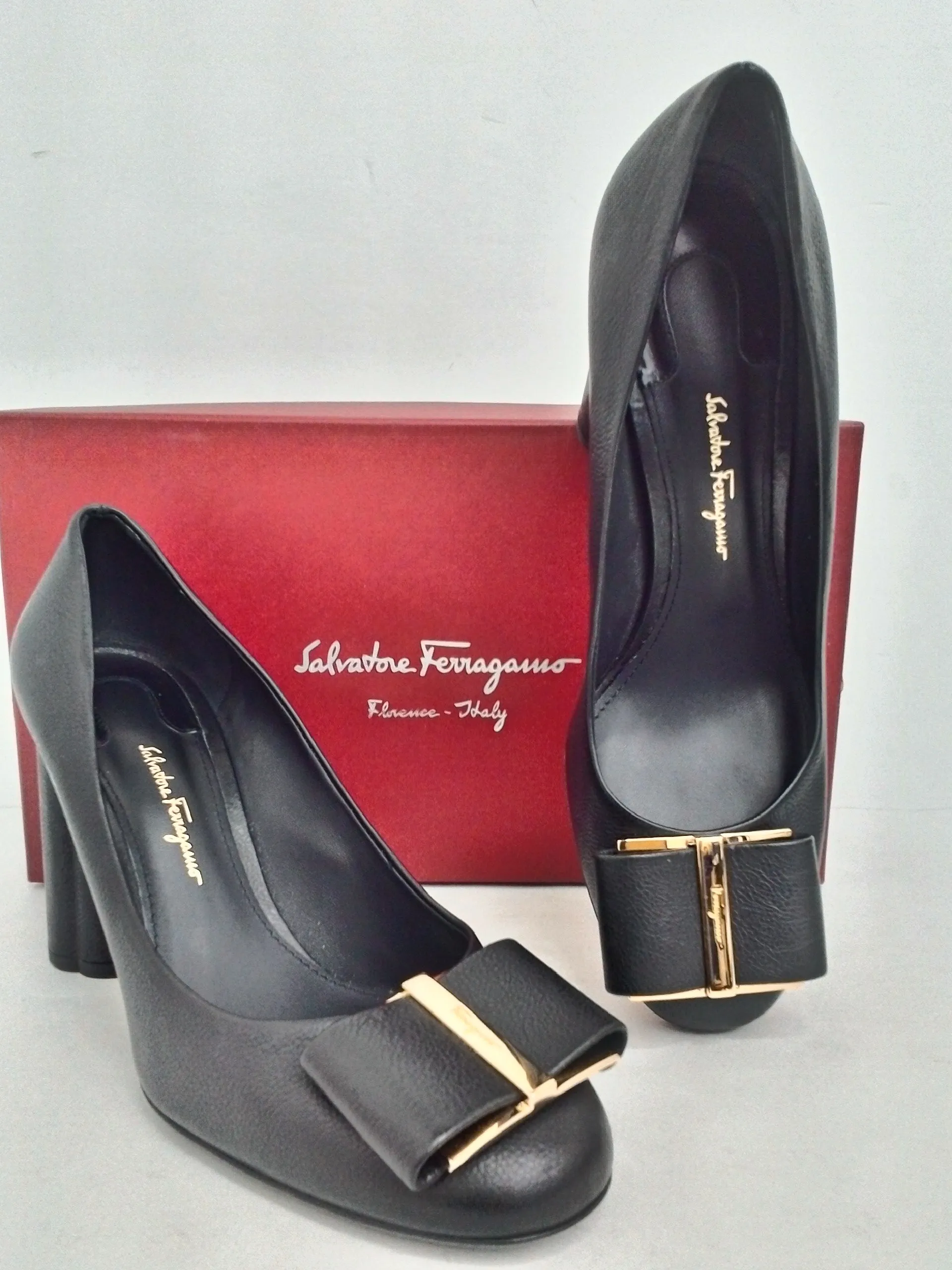 Salvatore Ferragamo Women's Capua Black Heels Size 9 B