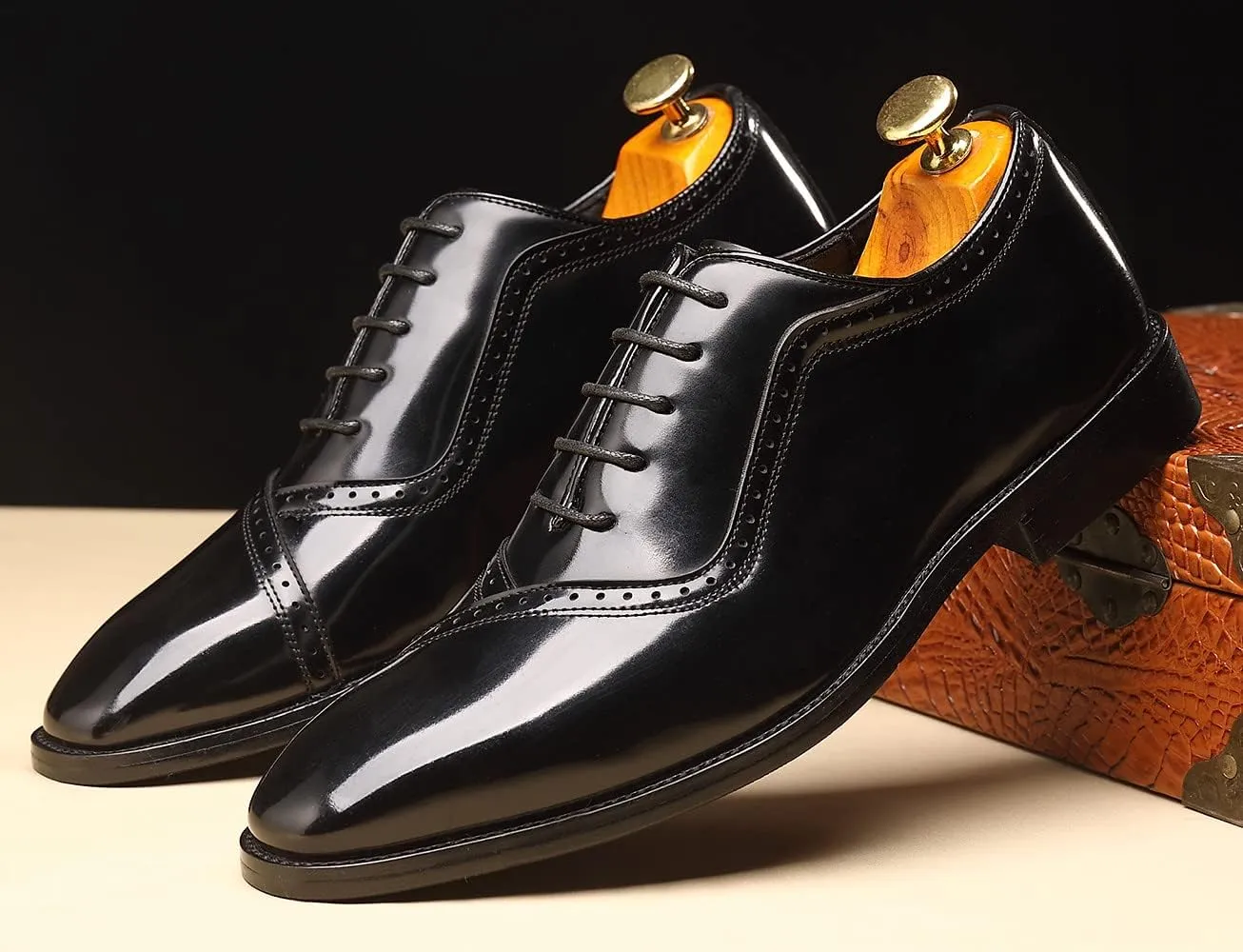 Santimon Men's Oxfords Faux Patent Leather Tuxedo Brogue Derby Dress Shoes Classic Lace-up Formal Casual Loafers