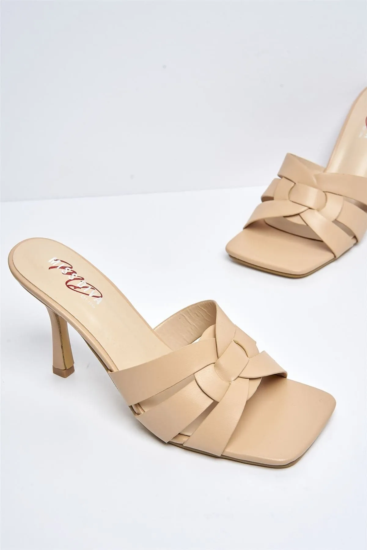 Santorini Large Woven Detail Mule in Nude