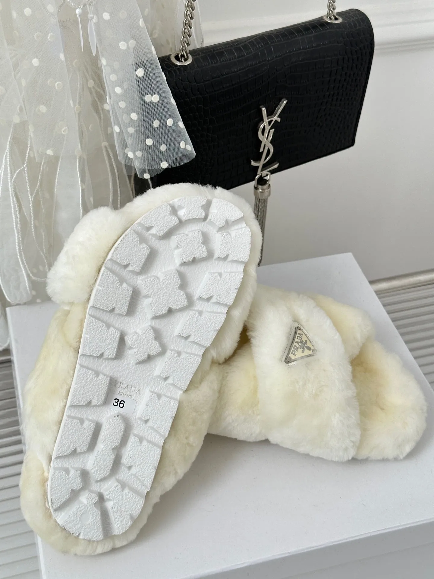 SE1175 PD Shearling Sandals / Size5-9