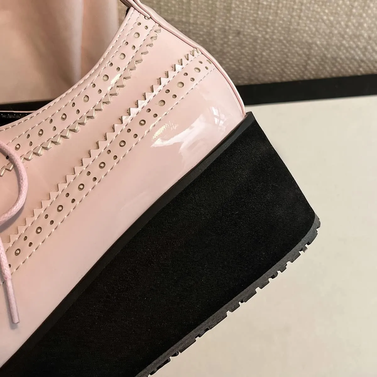 SHEMEE Women's Patent Leather Wedge Heel Platform Oxfords Pumps Wingtip Lace Up Round Toe Brogues Sneaker Shoes