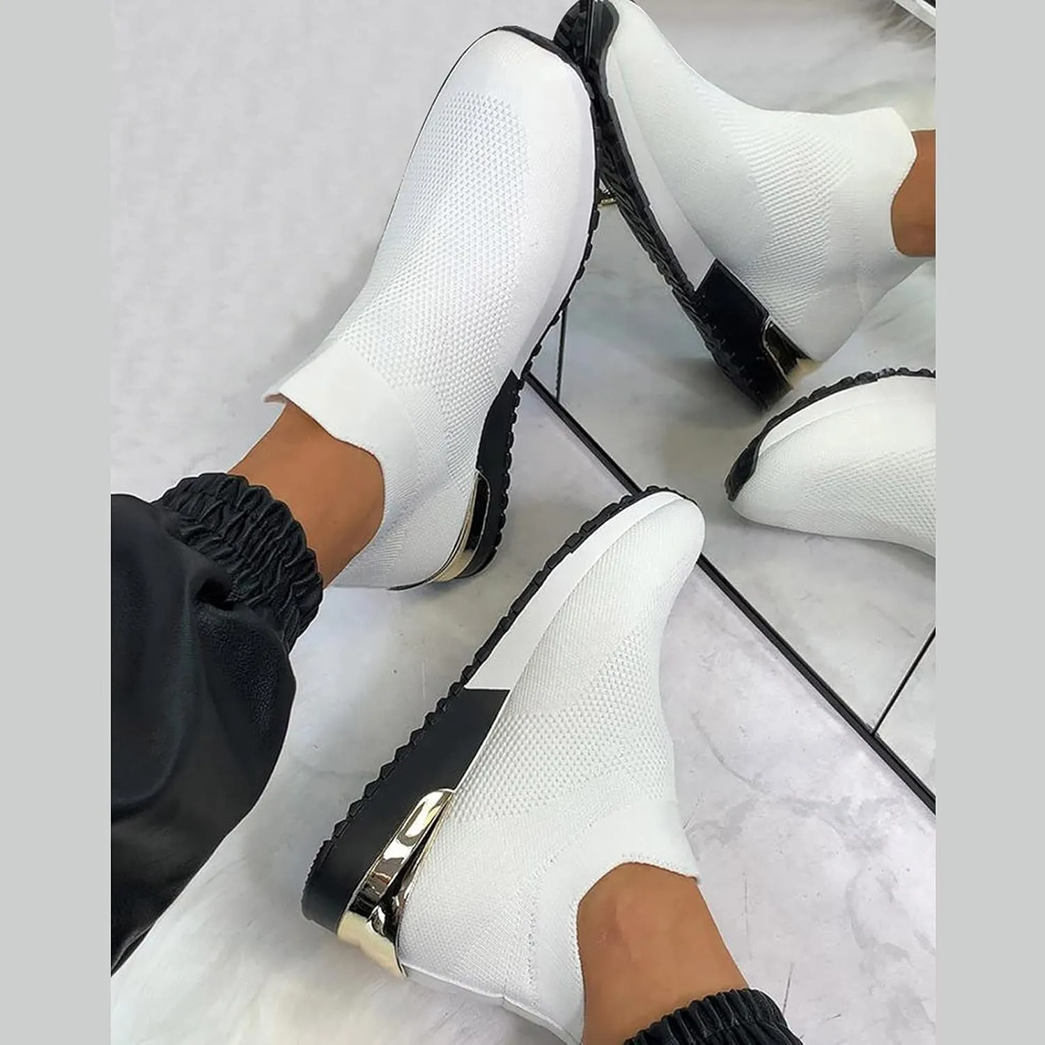 Slip On Sneakers Women Business Casual Shoes for Men Walking Sneakers for Women Barefoot Running Shoes Fashion Sneaker Non Slip Breathable Dress Tennis Shoes for Men