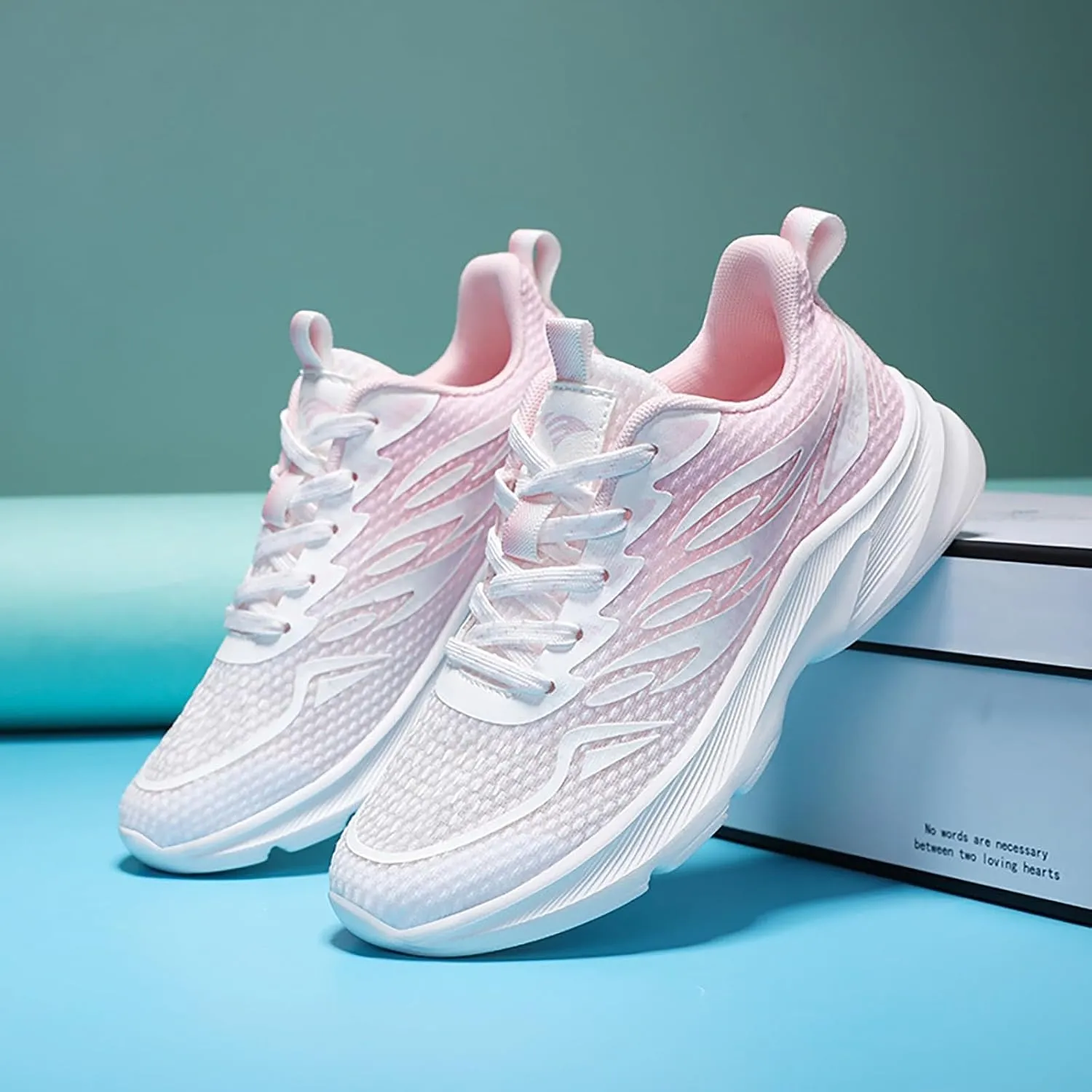 Sneakers for Women Mesh Breathable Running Shoes Lace Up Padded Sneakers Waterproof Low Top Walking Shoes