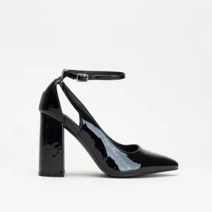Unreal Women Cut Out Ankle Strap Heel _ 155545