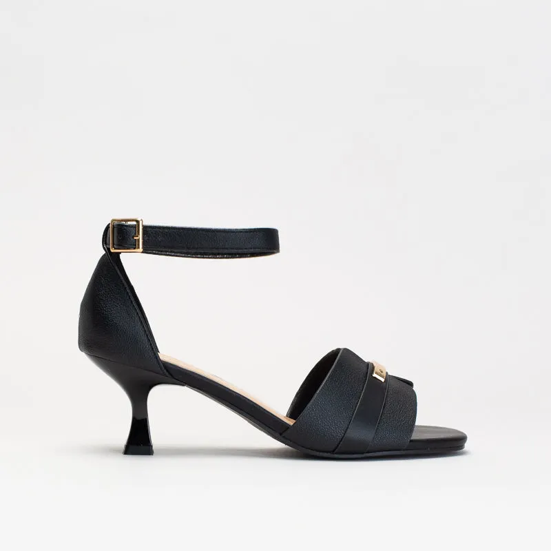 Unreal Women's Kitten Heel _ 155177