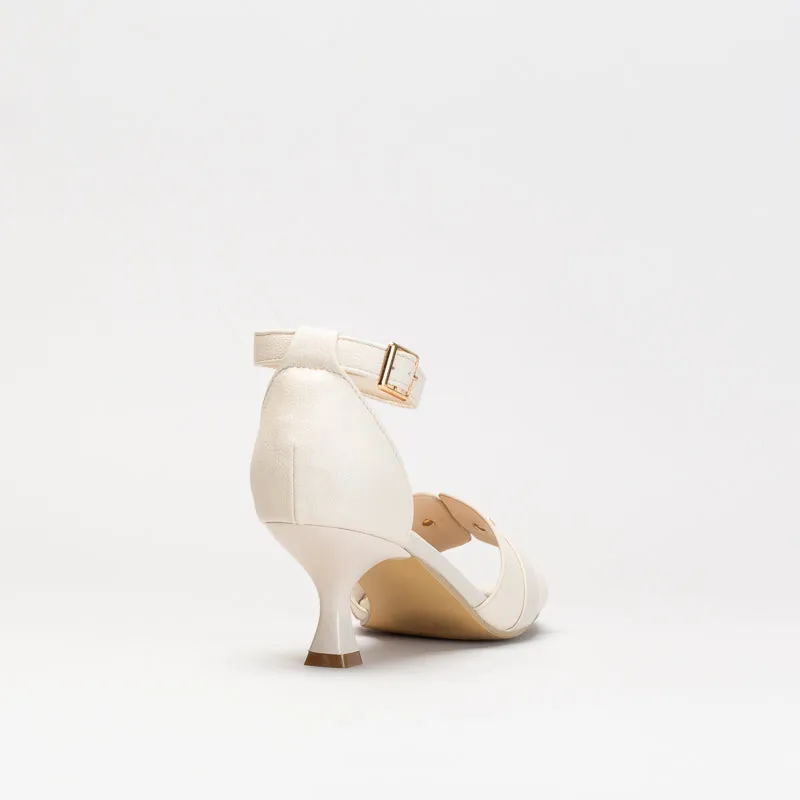 Unreal Women's Kitten Heel _ 155177
