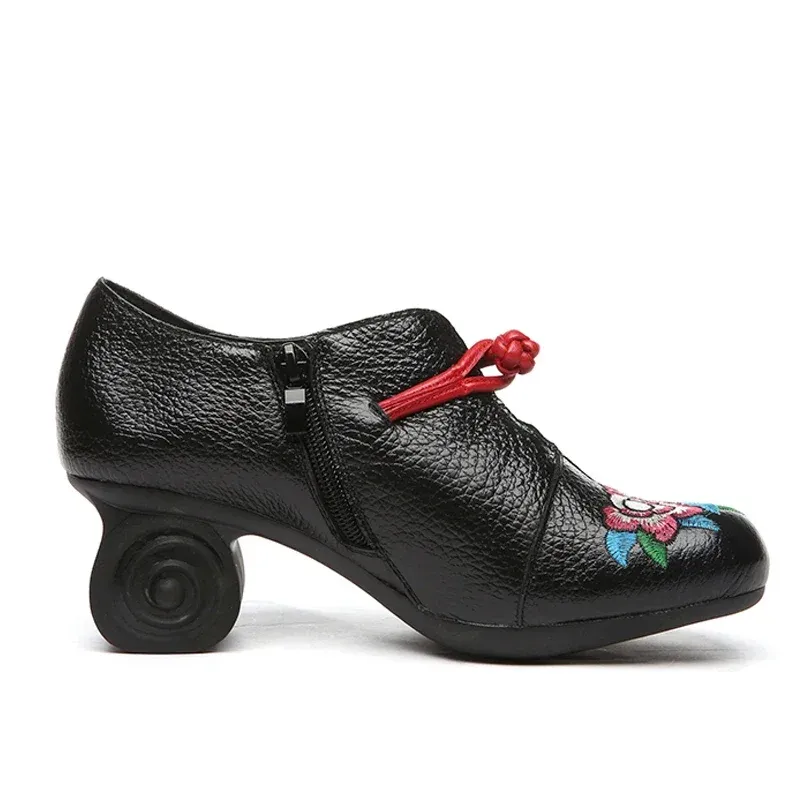 USS Shoes Aleida Women's Embroidery Pumps Shoes