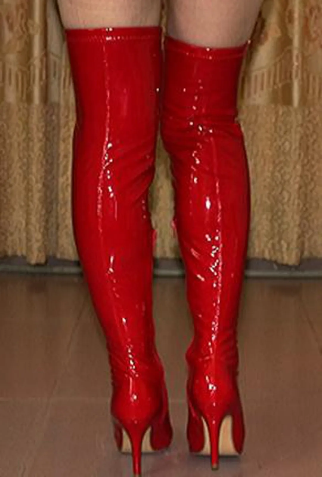VIKKI VAY - LATEX OTK BOOTS