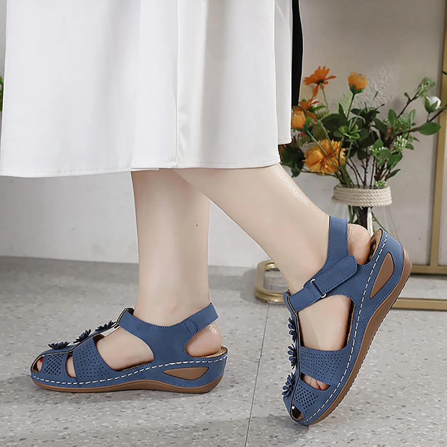 Womens Barefoot Flip Flops With Arch Support Yoga Mat Cushion Summer Beach Walking Sandals Lightweight Non Slip Outdoor Casual Shoes Orthopedic Shoes for Women