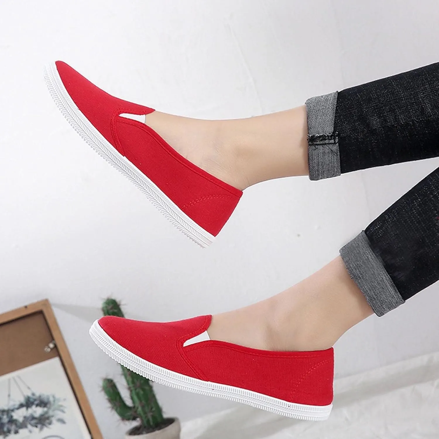 Women's Casual Shoes Summer Knit Slip On Walking Shoes Breathable L𝐨w Heel Dress Sneaker Wide Width Mesh Comfortable Sneakers