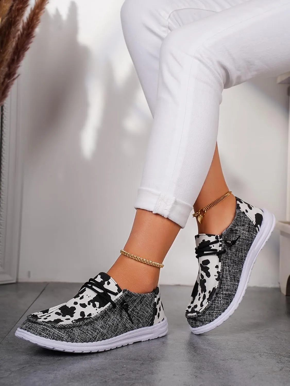 Women's Comfortable Cow Print Lace-up Loafers Orthopedic Ultralight Canvas Boat Casual Shoes with Arch Support