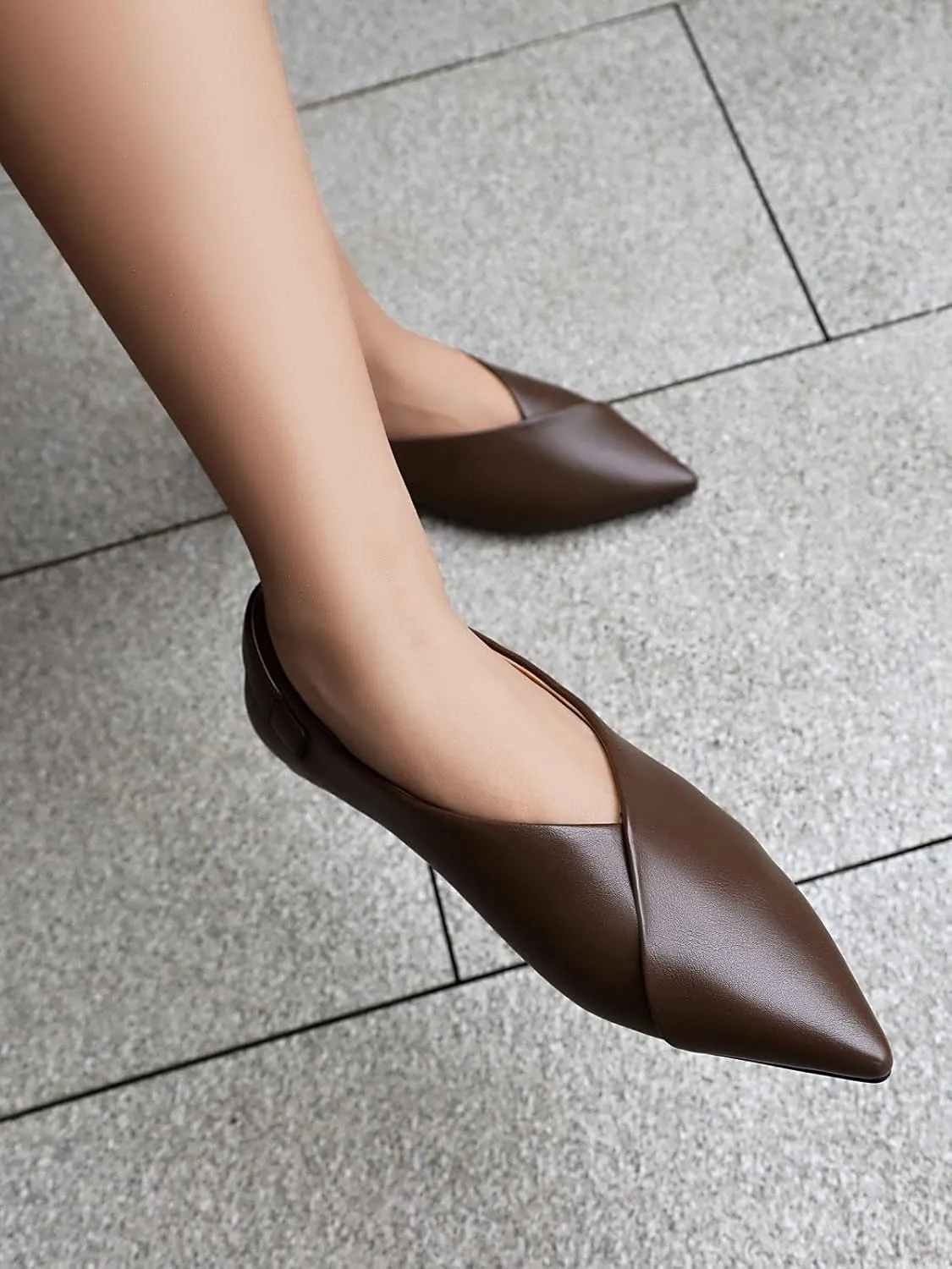 Women's Flat Shoes Comfortable Pointed Toe Flats Slip On Loafers Witch Shoes